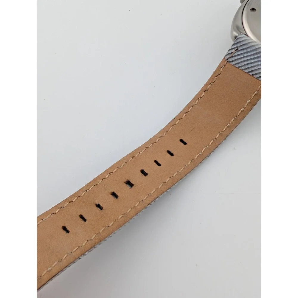 NIXON Elemantary‎ The Wit Watch Women 39mm Case Gray Leather Band- New Battery